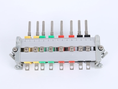 HH2018B三相鋁合金下出線(xiàn)表座（6滑塊：150、155MM孔距，8滑塊：165、180、200MM孔距，M8螺桿）
